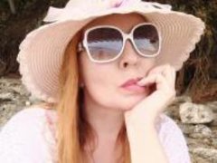 IvettaShine - blond female webcam at ImLive